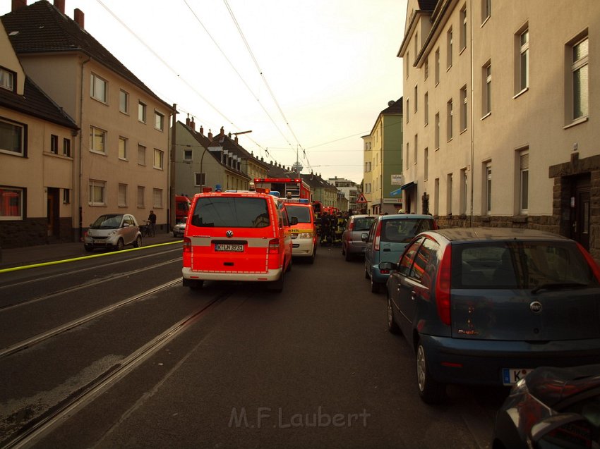 Feuer 4 Koeln Ehrenfeld Lansstr P465.JPG